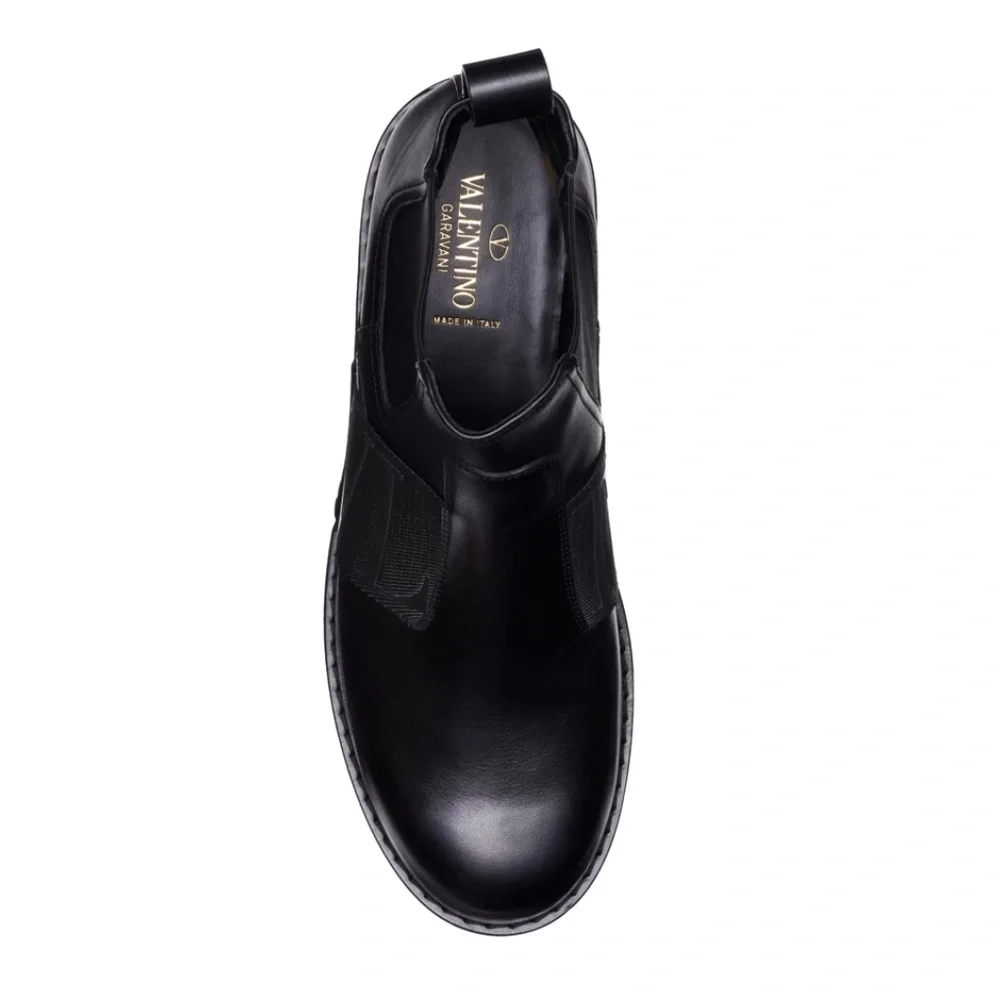 NIB $980 VALENTINO GARAVANI VLTN Strap Chelsea Boot in size 10 US / 43 EU!